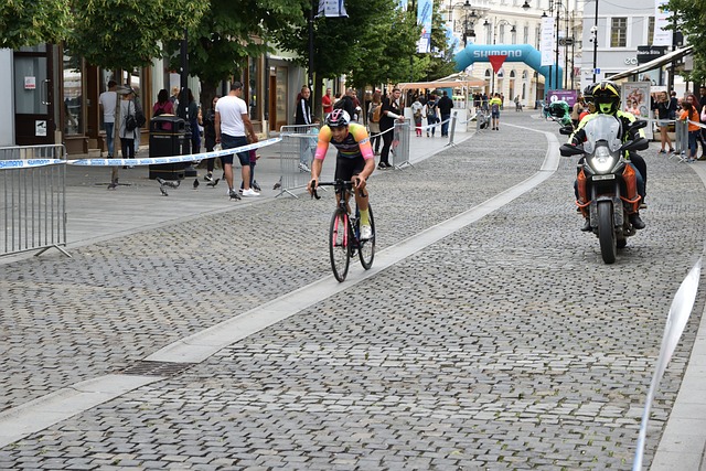 一个重要契 一个重要契